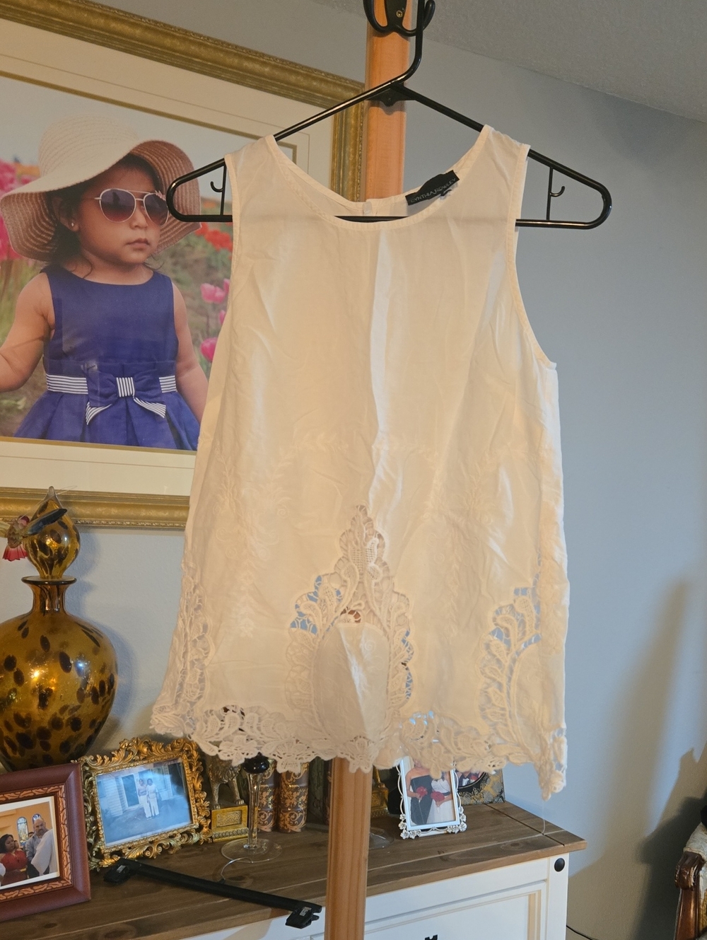 Cynthia Rowley White Sleeveless Eyelet-Hem Tank